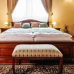 Knizeci Regent بيت ضيافة
