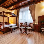 بيت ضيافة Knizeci Regent 4*