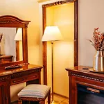 Knizeci Regent بيت ضيافة
