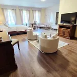 بيت ضيافة Knizeci Regent