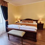 Knizeci Regent بيت ضيافة Třeboň