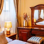 Knizeci Regent 4*