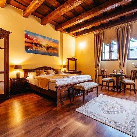 Knizeci Regent 4*